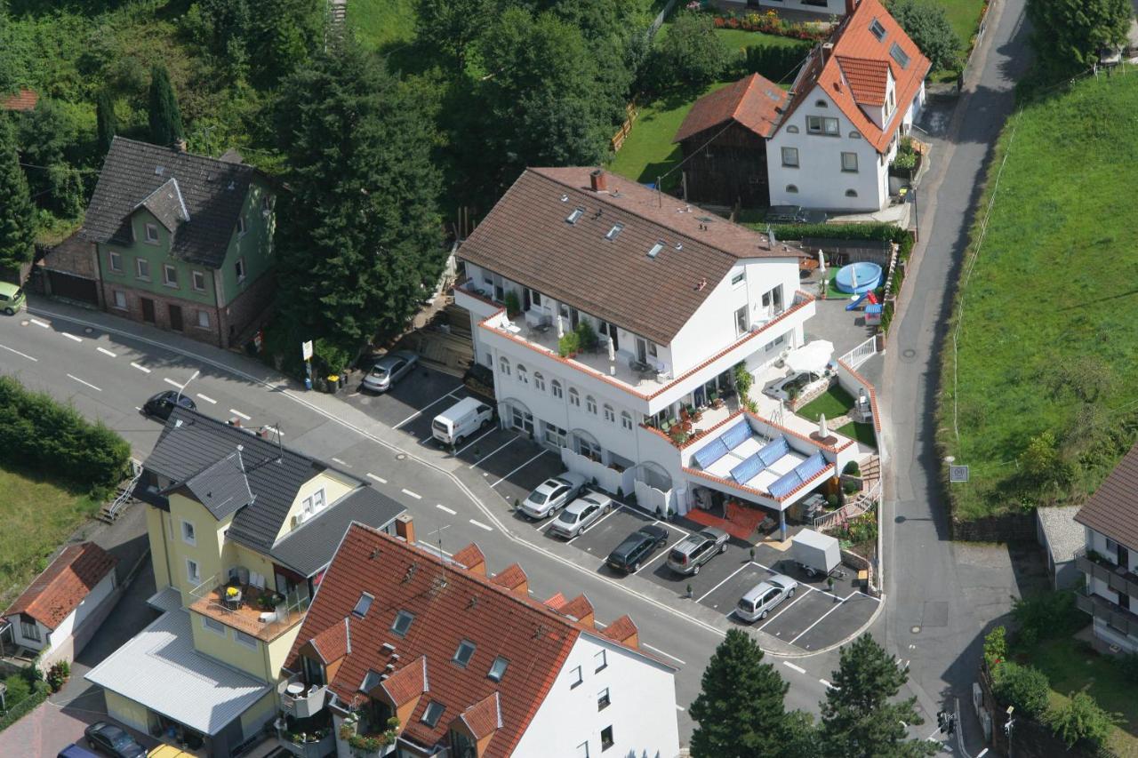 Apartmenthaus "Zum Lowen" Heidelberg - Ziegelhausen Exterior photo